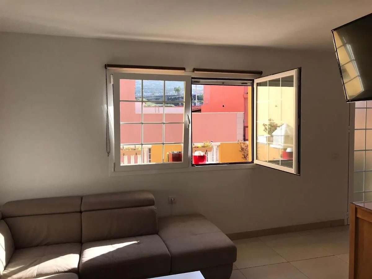 Apartment Grosse Terrasse. Modern. Home Office. Solarium Los Realejos